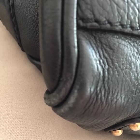 Black Celine brass handbag - Picture 4 of 8